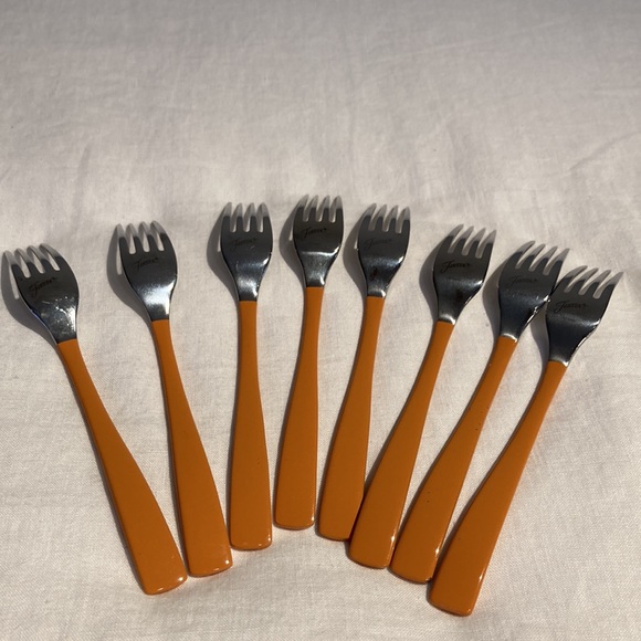 Fiesta (8) salad forks orange utensils flatware - Picture 5 of 13
